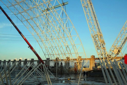 灵宝枝江五柳树市场北大门网架工程